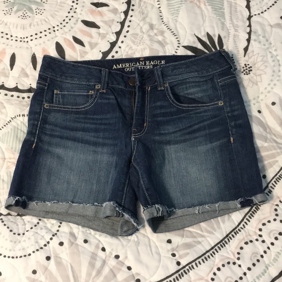 American Eagle Outfitters Pants - american eagle shorts!